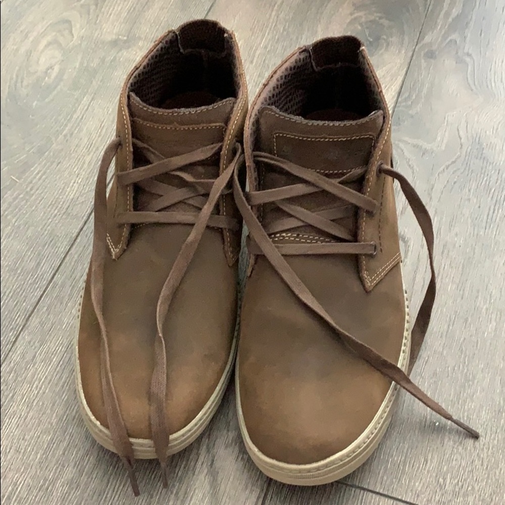 Men’s Skechers size 10 NWOT